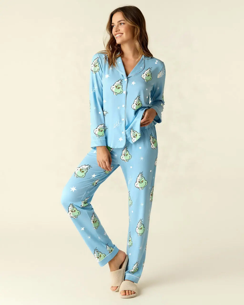 SOLACE CHICThe Grinch Print Silky Pajama Set