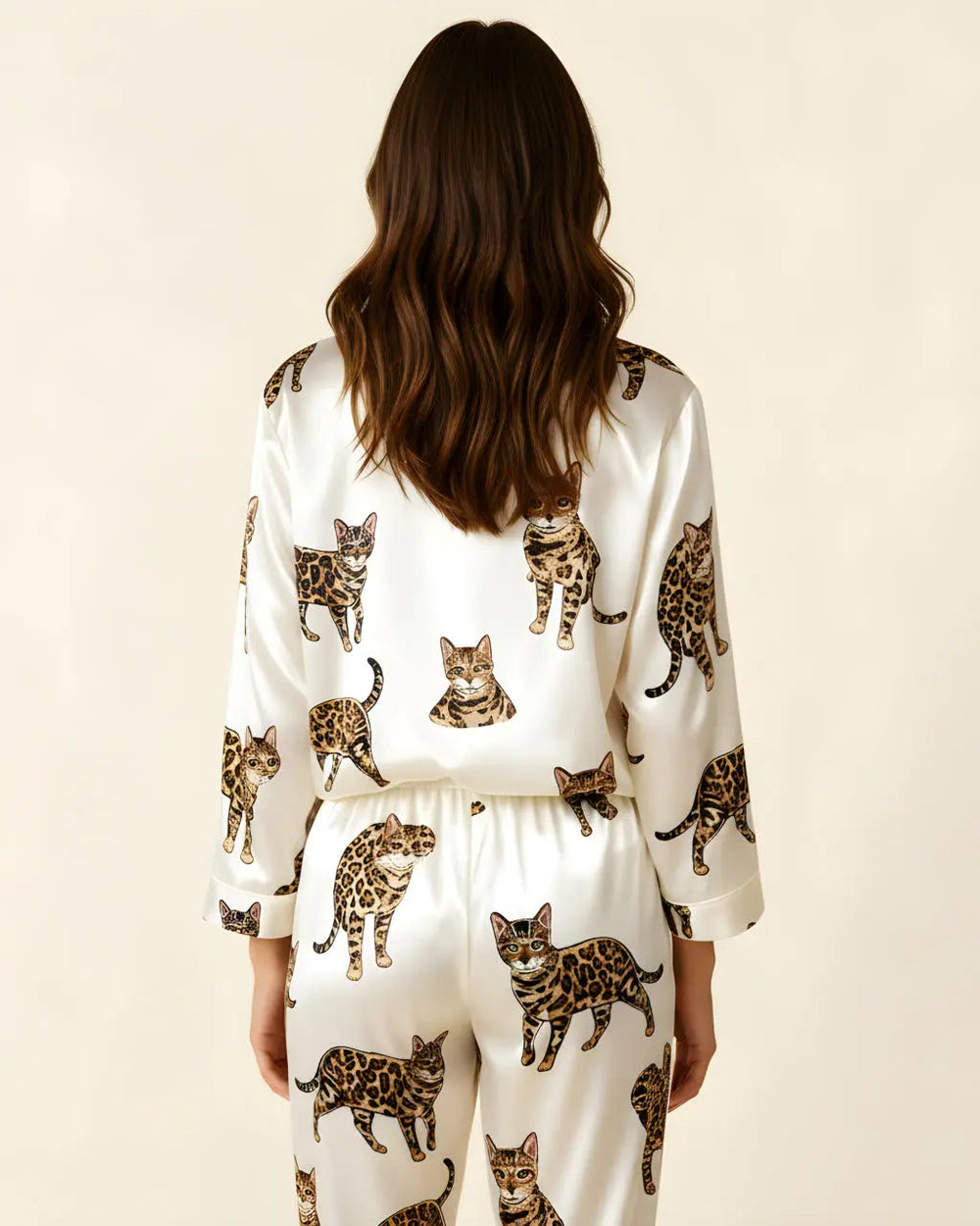 SOLACE CHICBengal Cat Pattern Satin Pajama Set