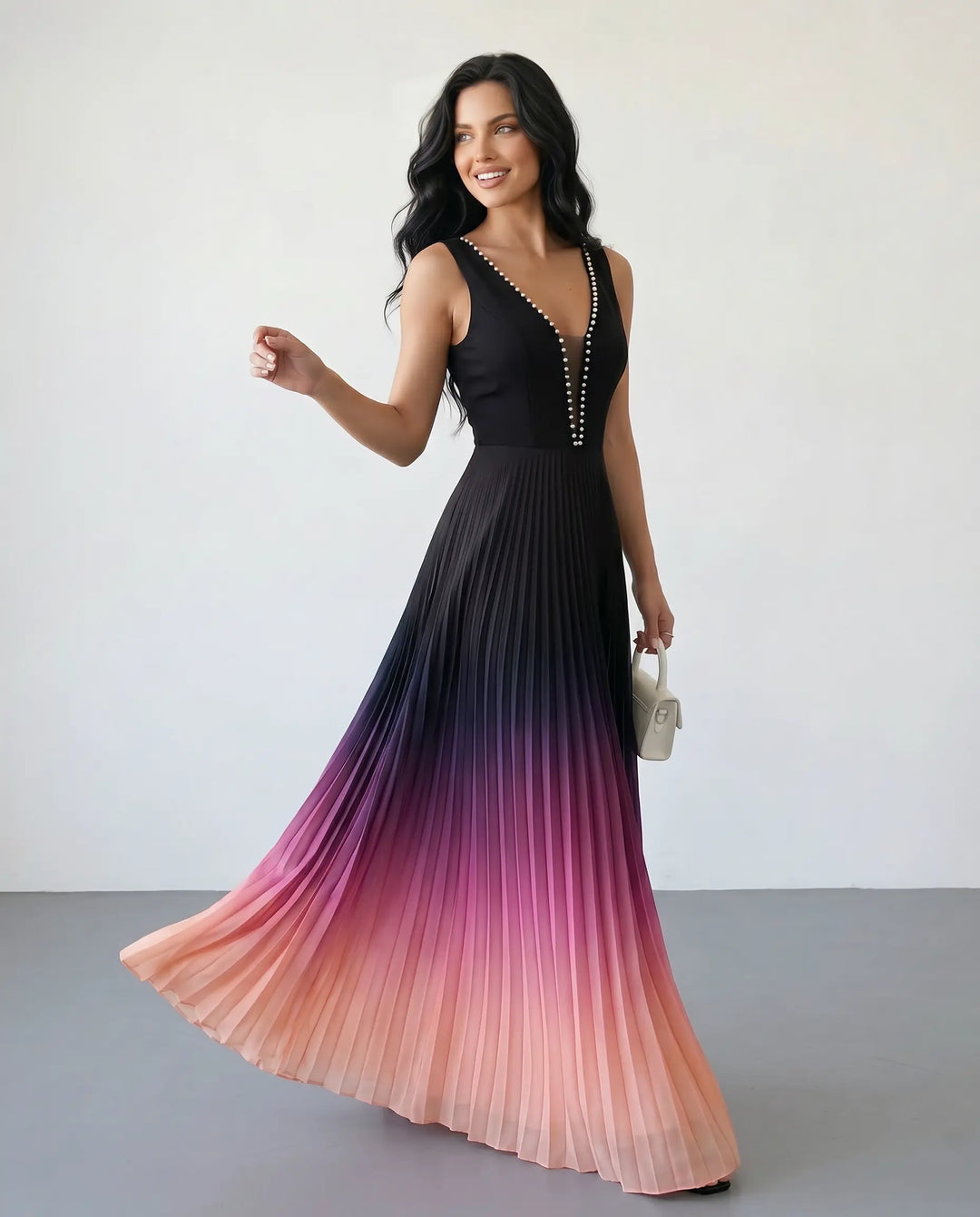 SOLACE  Ombre Gradient Pleated Sleeveless Maxi Dress 