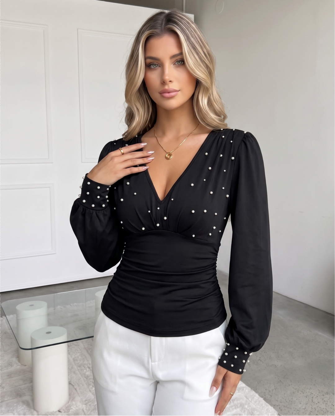 Pearl Beaded V‑Neck Lantern Long Sleeve Slim T-Shirts