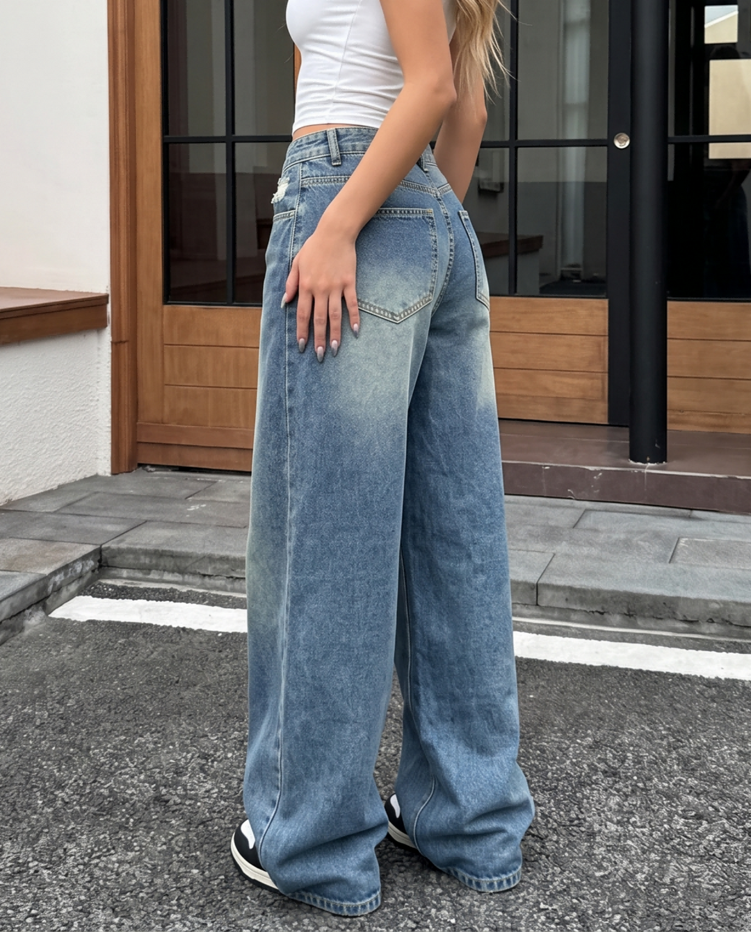 Gradient Washed Distressed Wide Leg Denim Jeans