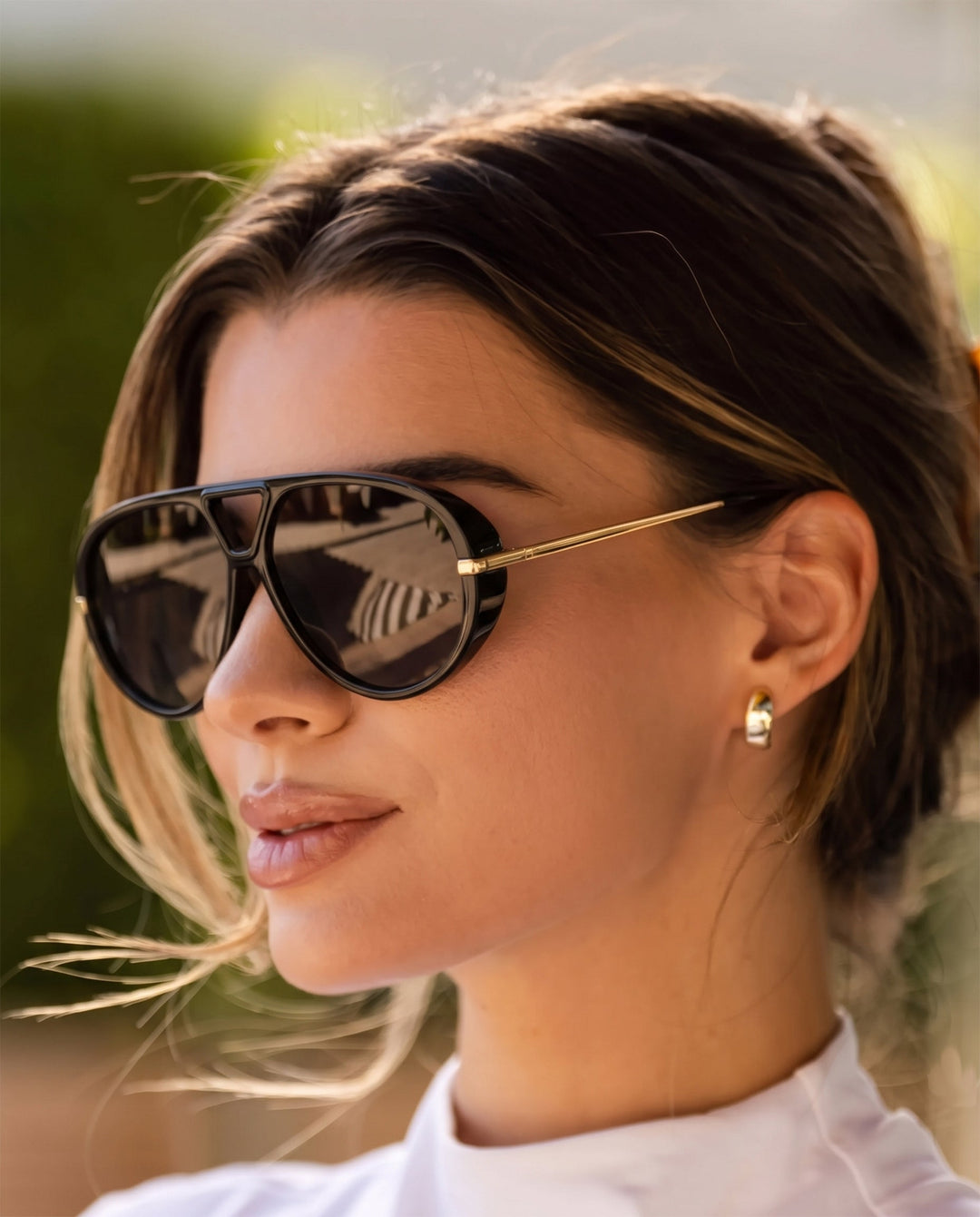 SOLACEBlack Front Frame Gold Metal Temple Double Bridge Pilot Sunglasses