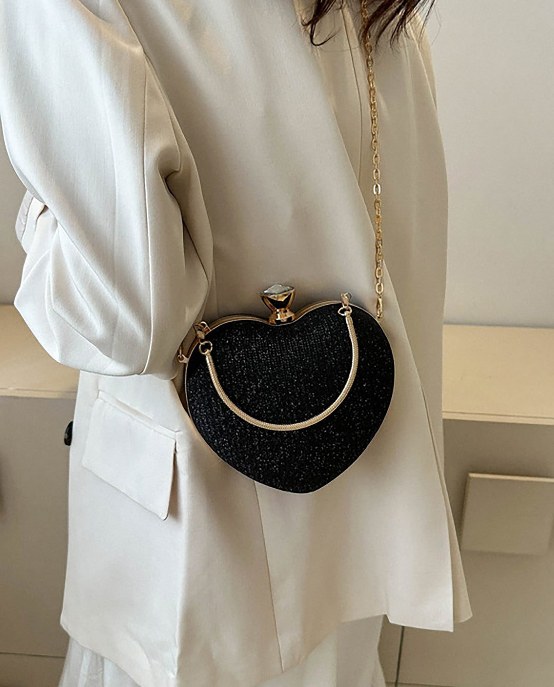 SOLACEBlack Glitter Heart Shape Gold Handle Chain Crossbody Clutch Bag