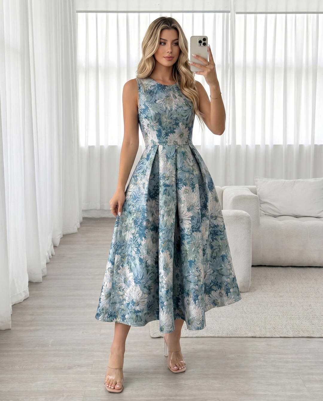SOLACEBlue Daisy Floral Round Neck Sleeveless Midi Dress