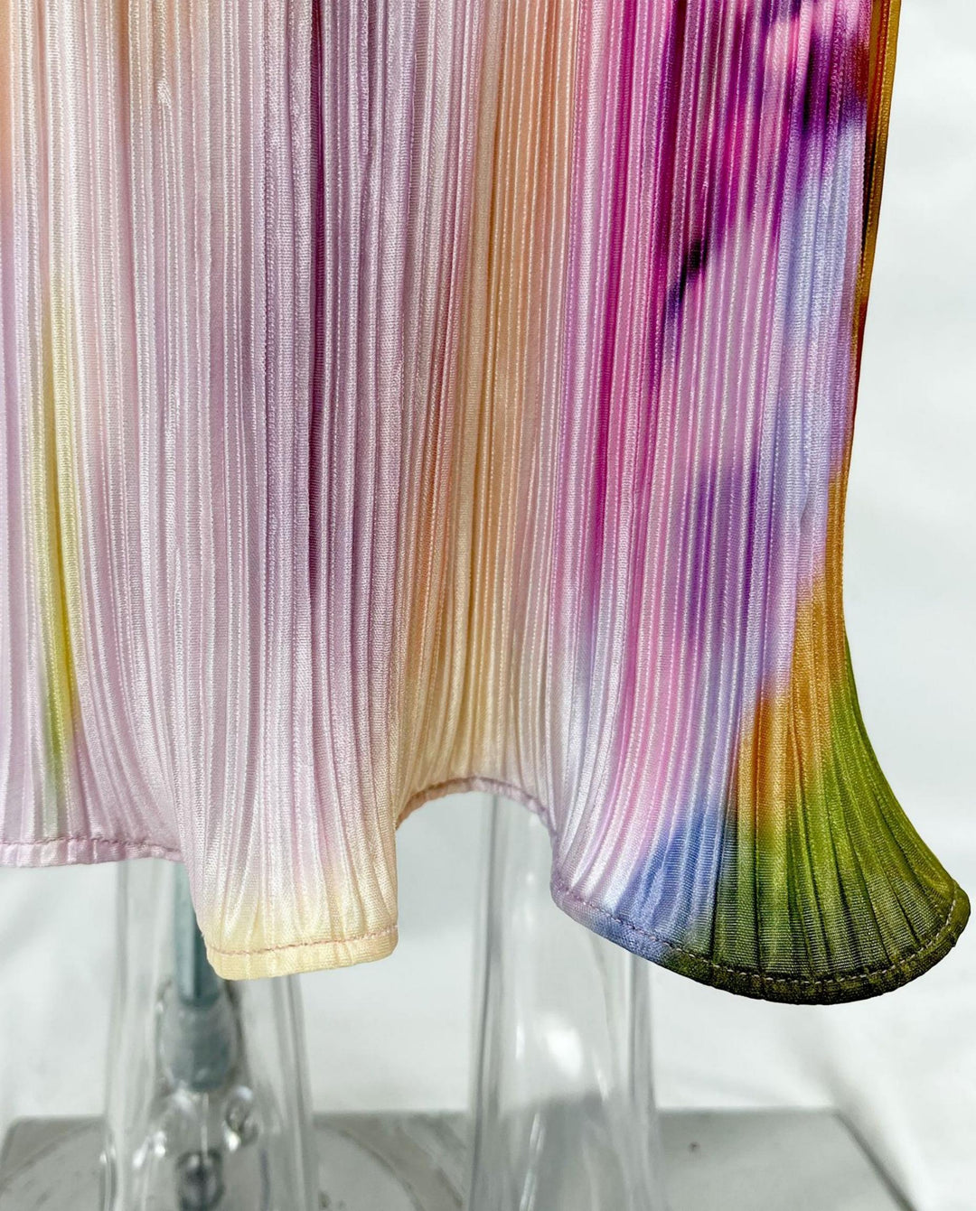 SOLACEMulticolor Abstract Watercolor Pleated Maxi Dress