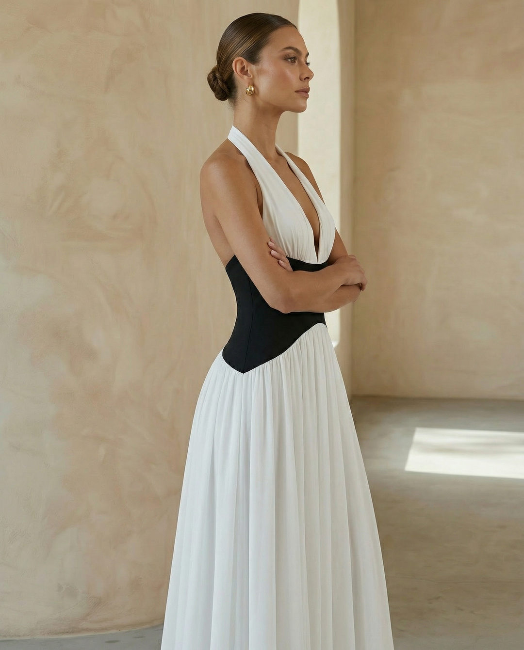 SOLACE  Colorblock Halter Deep V Neck Backless Flowy Maxi Dress 