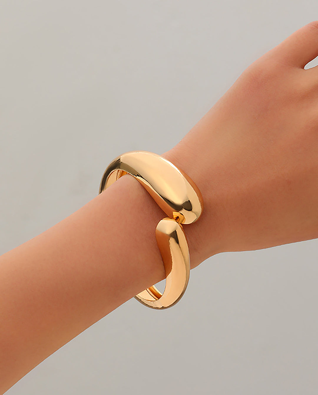 Metal Geometric Irregular Water Drop Shaped Bracelet