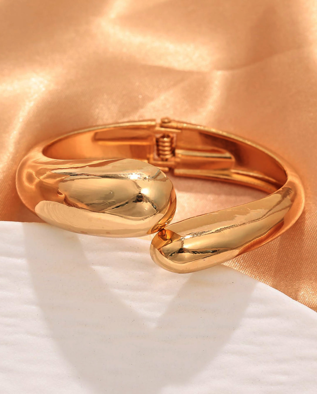 Metal Geometric Irregular Water Drop Shaped Bracelet