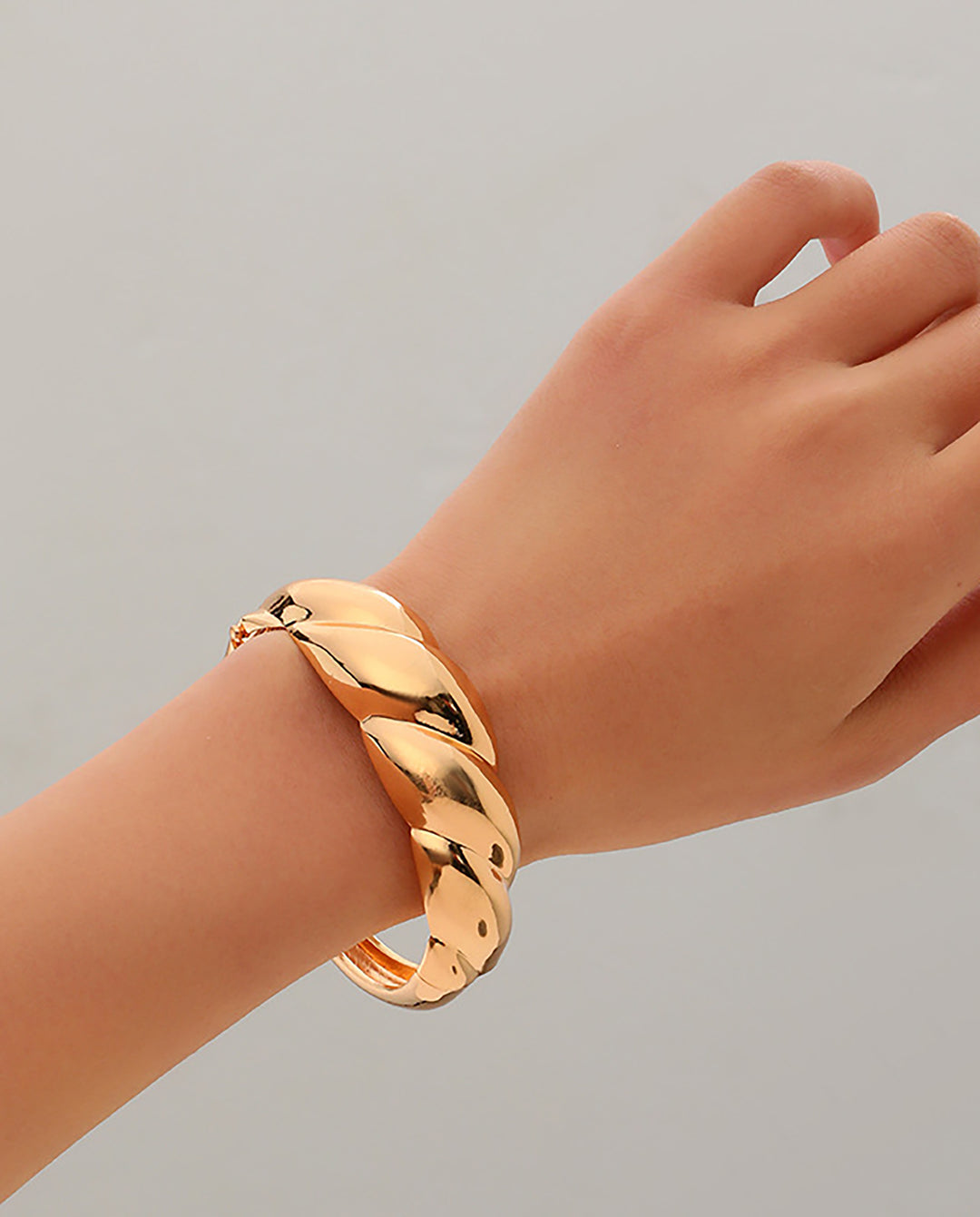 Metal Geometric Irregular Water Drop Shaped Bracelet
