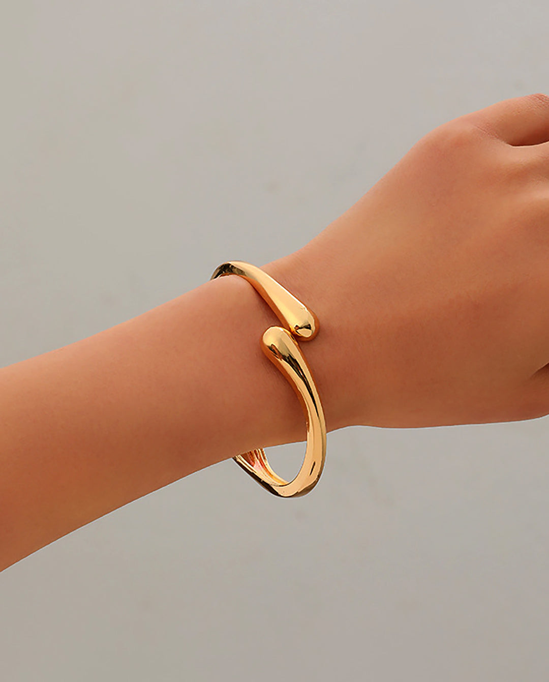 Metal Geometric Irregular Water Drop Shaped Bracelet