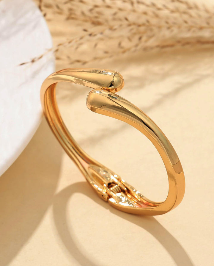 Metal Geometric Irregular Water Drop Shaped Bracelet