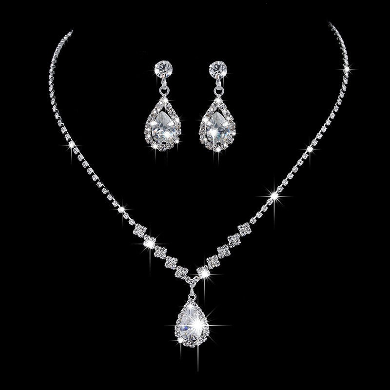 SOLACETeardrop Crystal Pendant Rhinestone Bridal Jewelry Set