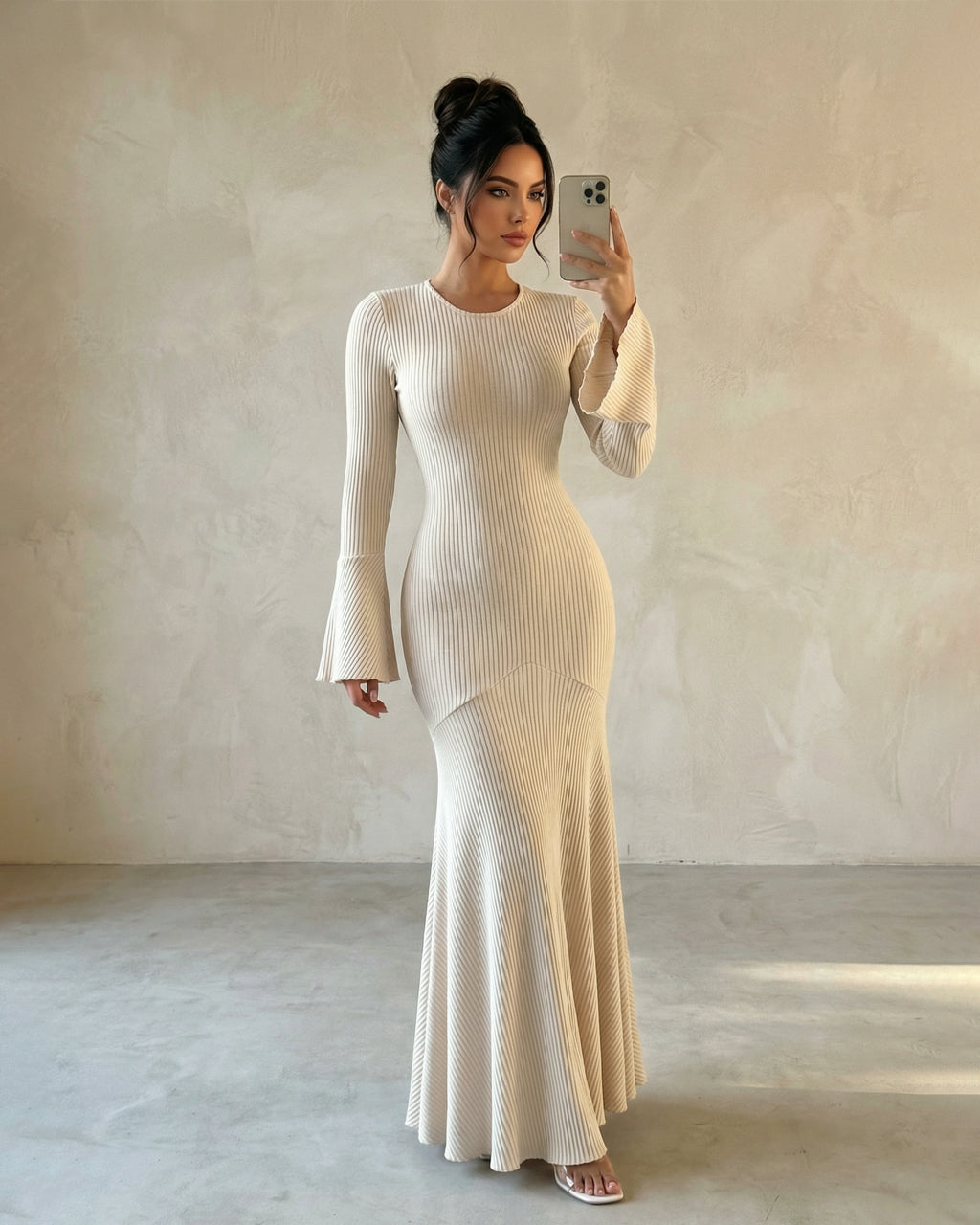 Beige Ribbed Knit Bell Sleeve Maxi Dress（副本） SOLACE