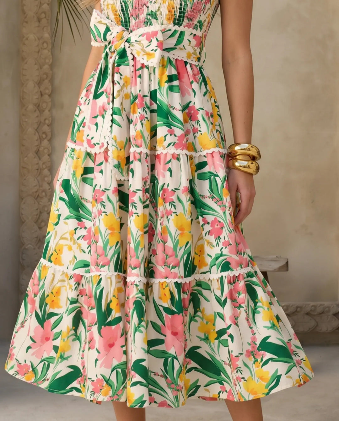 SOLACE  Floral Print Spaghetti Strap Tiered Midi Dress 