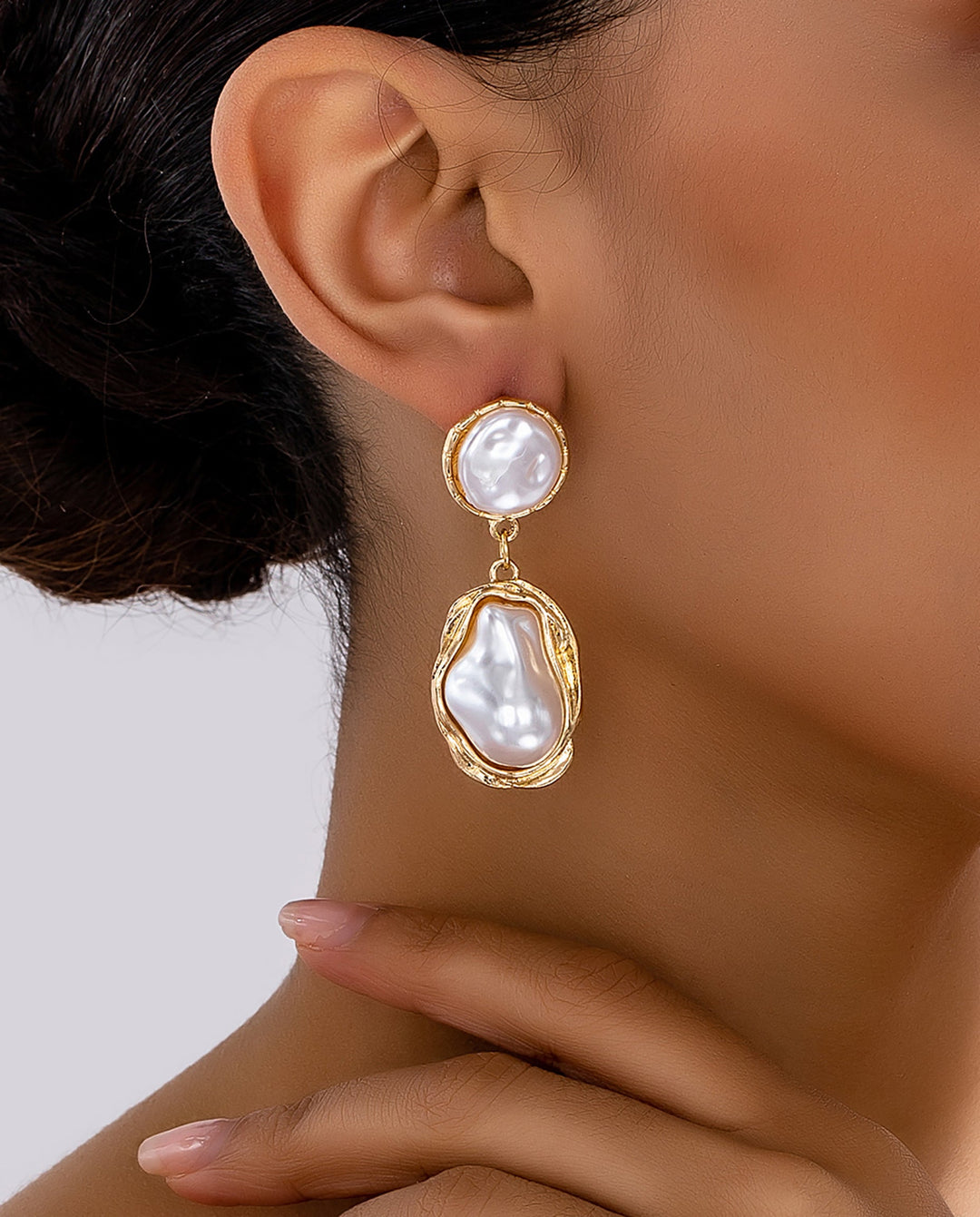 SOLACETwo-Tier Baroque Pearl Hammered Gold Frame Drop Earrings