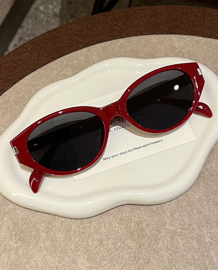 SOLACETwo Tone Option Retro Oval Cat Eye Sunglasses with Metal Decor